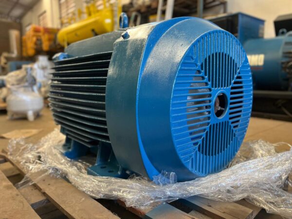 Motor WEG 125CV - 3560 RPM - Image 4