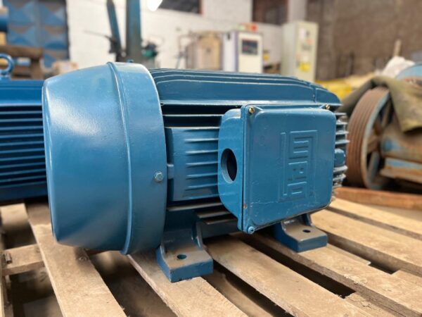 Motor WEG 50CV - 1700 RPM - Image 3